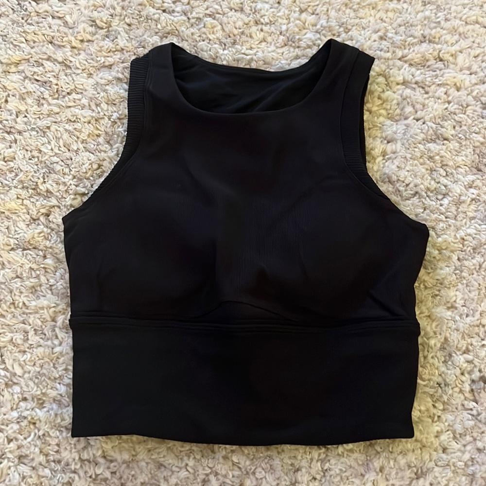 lululemon crop top size 2 with built in bra